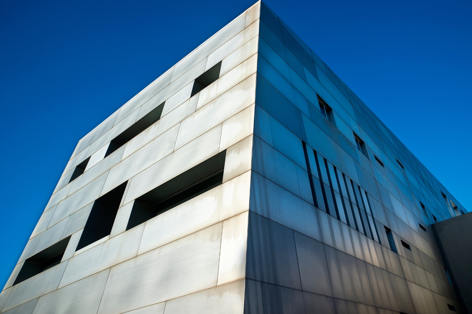 Top trends for commercial building exteriors